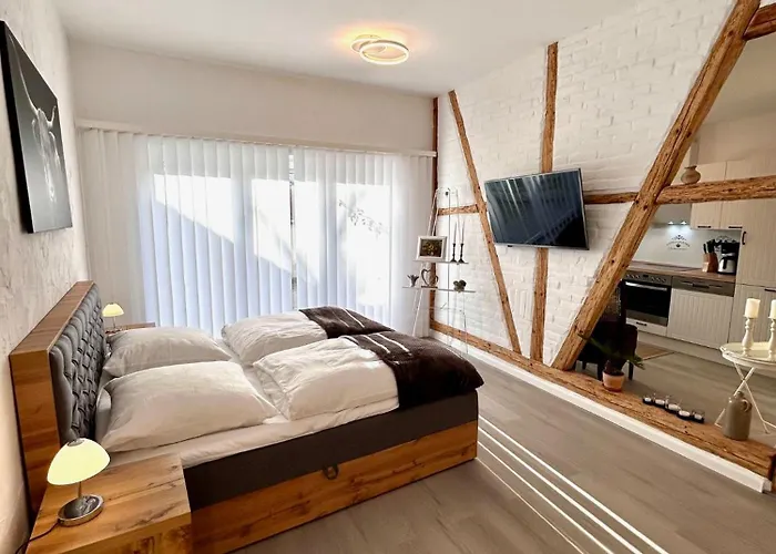 Johanna * Νάουμπουργκ